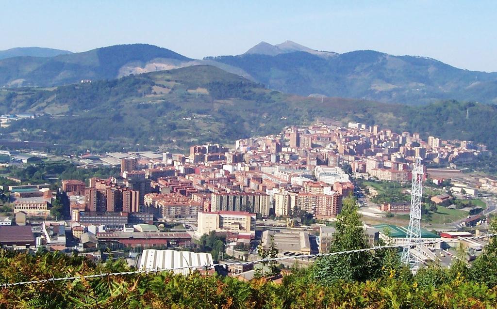 Pension Ariz Basauri Buitenkant foto